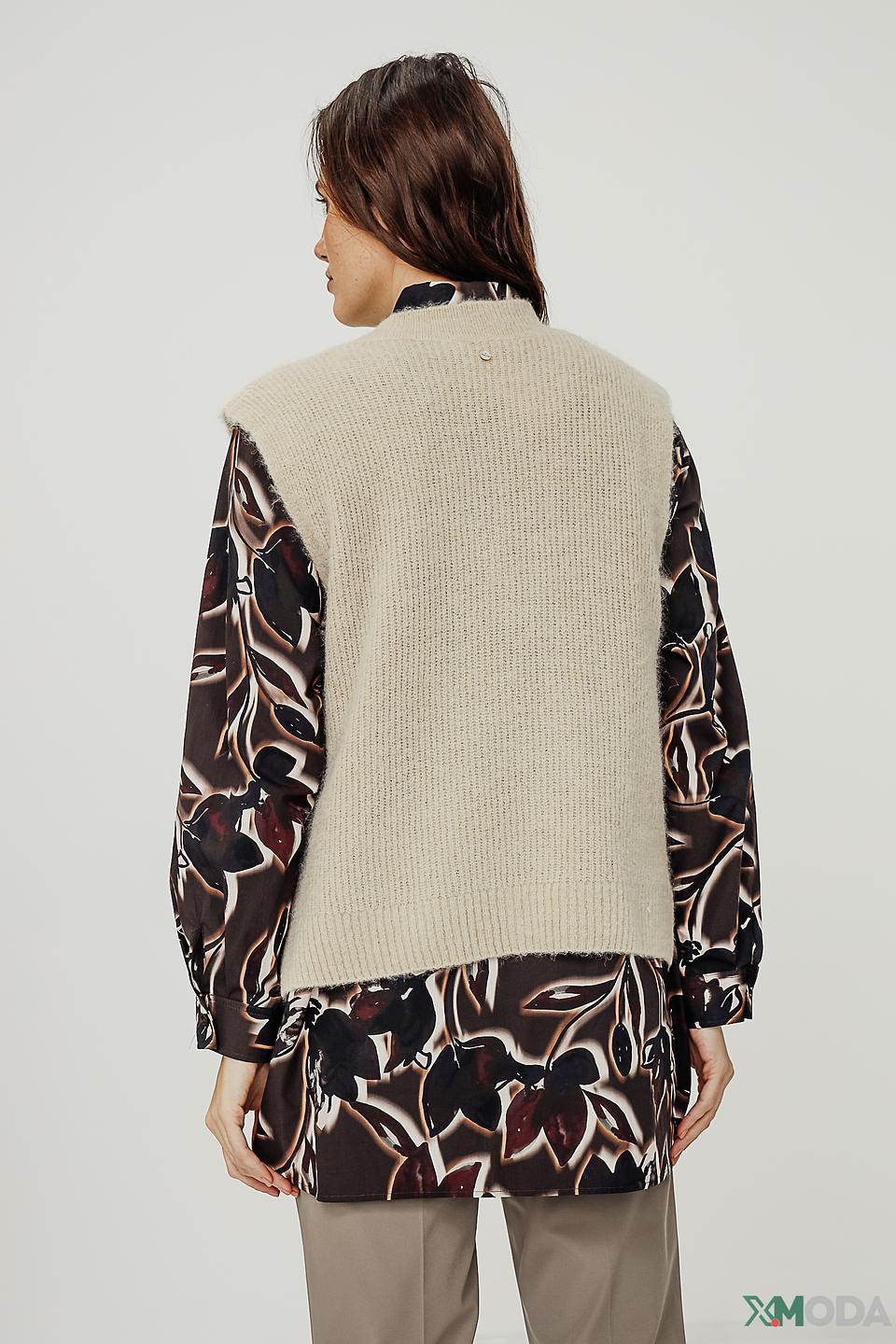 Жилет Louis and mia бежевый