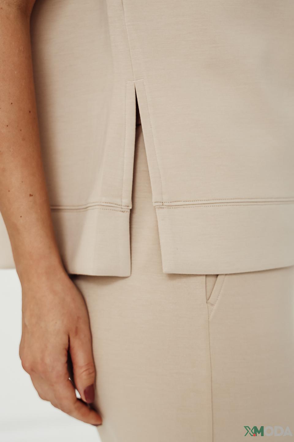 Жилет Oui бежевый с капюшоном