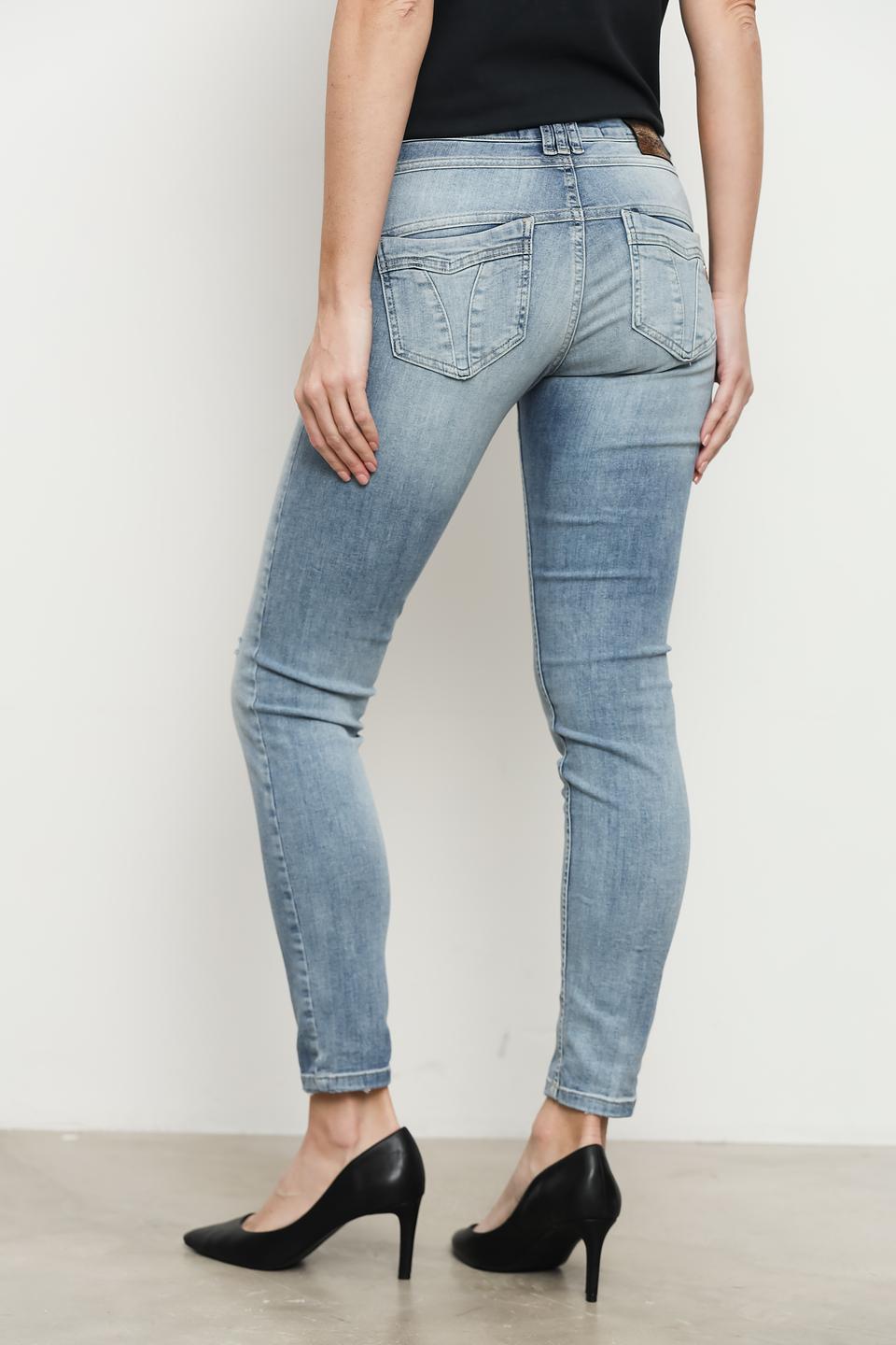 Джинсы с потертостями Zhrill голубые