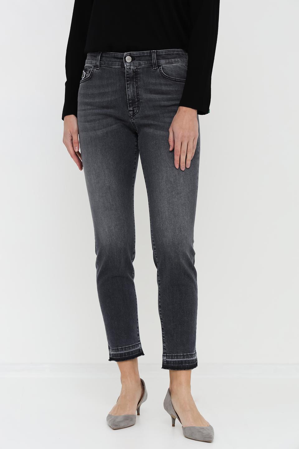 Джинсы Marc Cain серые с вышивкой