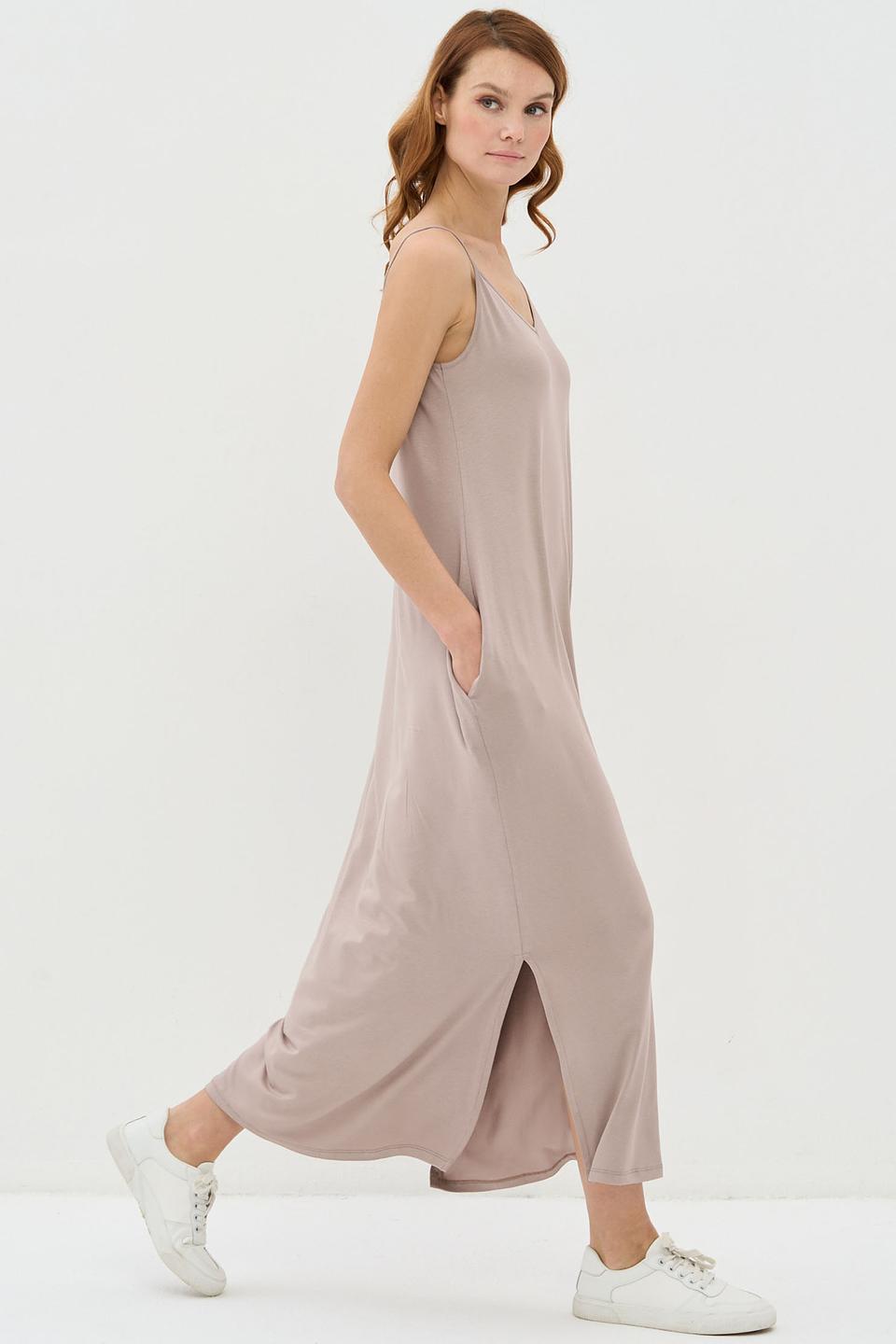 Платье VAY на бретелях бежевое