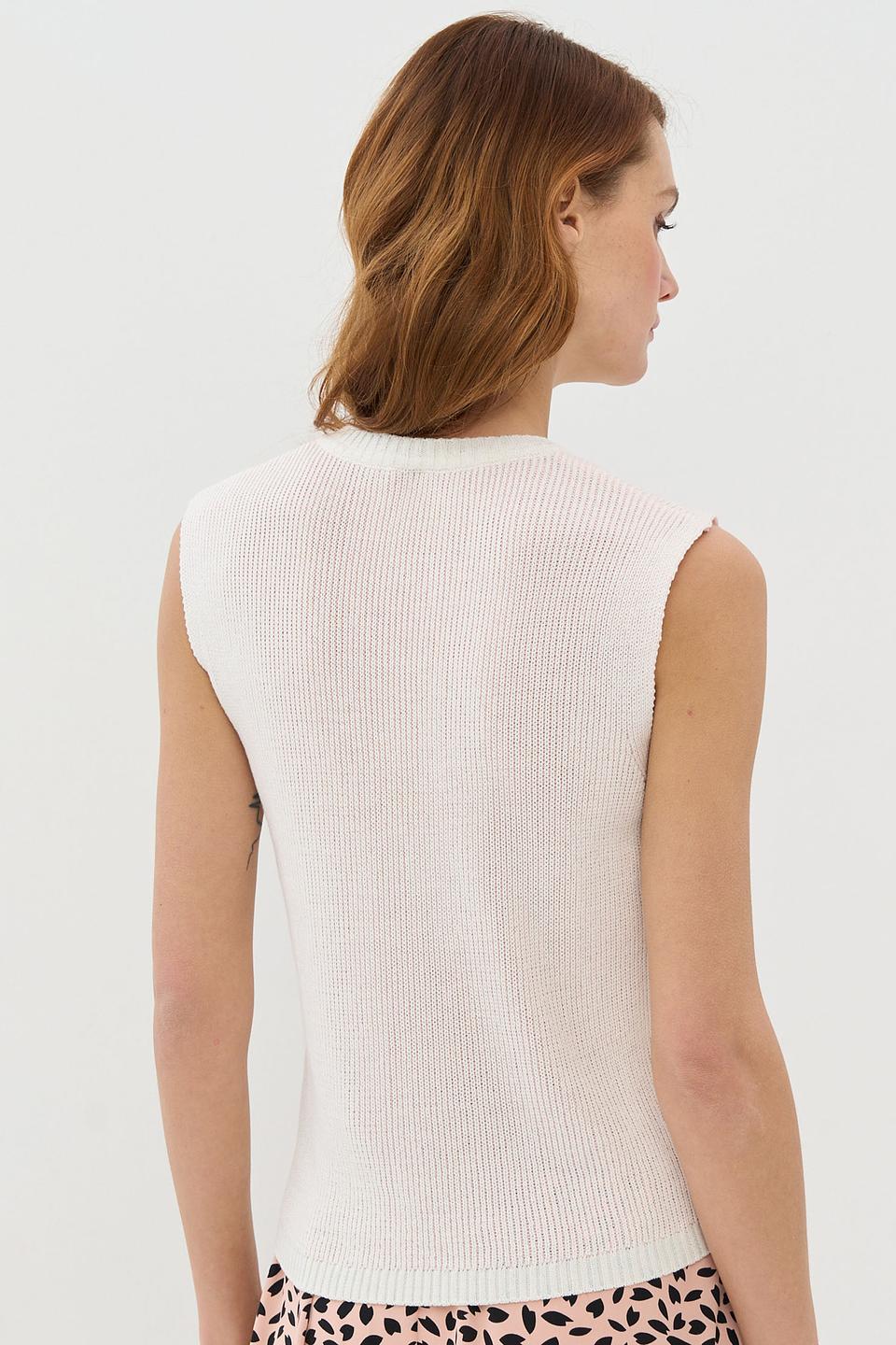 Жилет NEWVAY ажурный белый