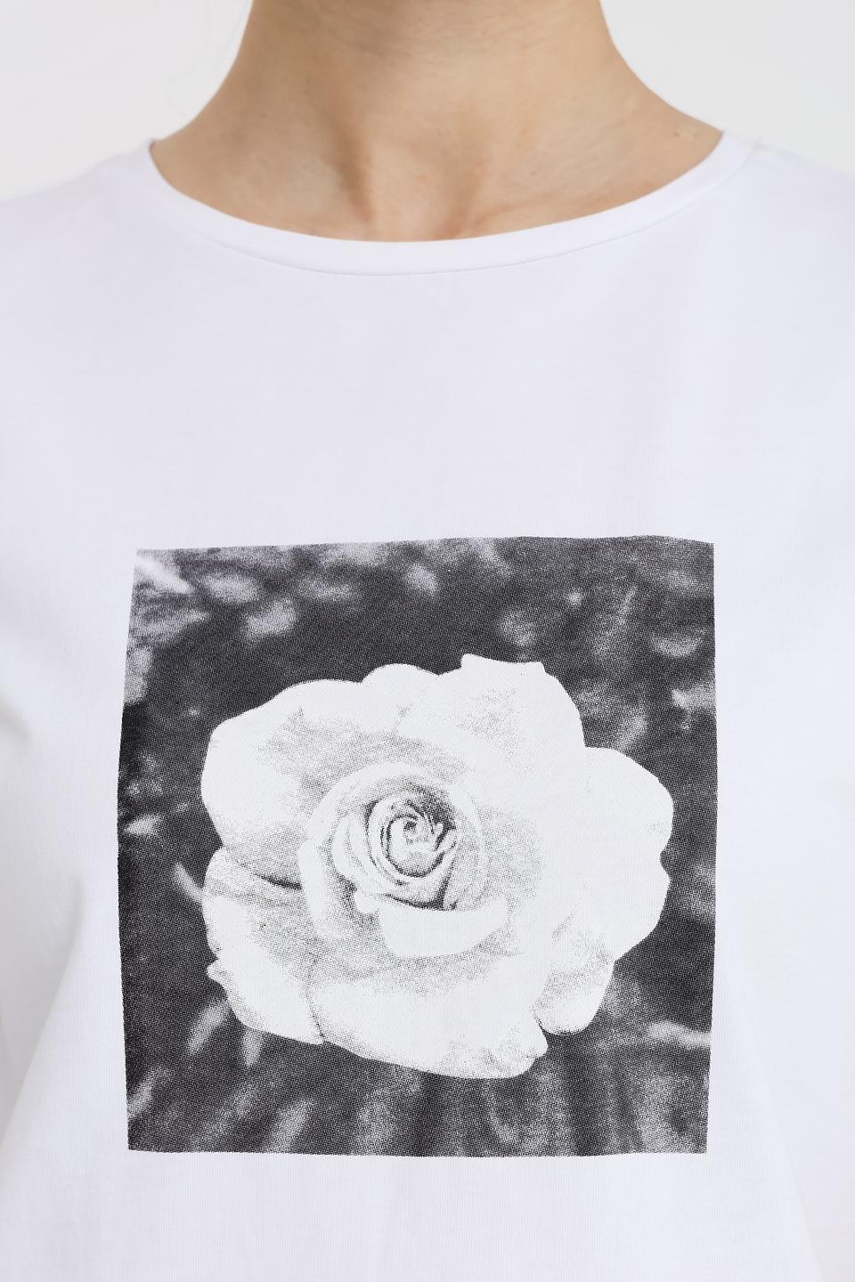 Футболка Pezzo с розой