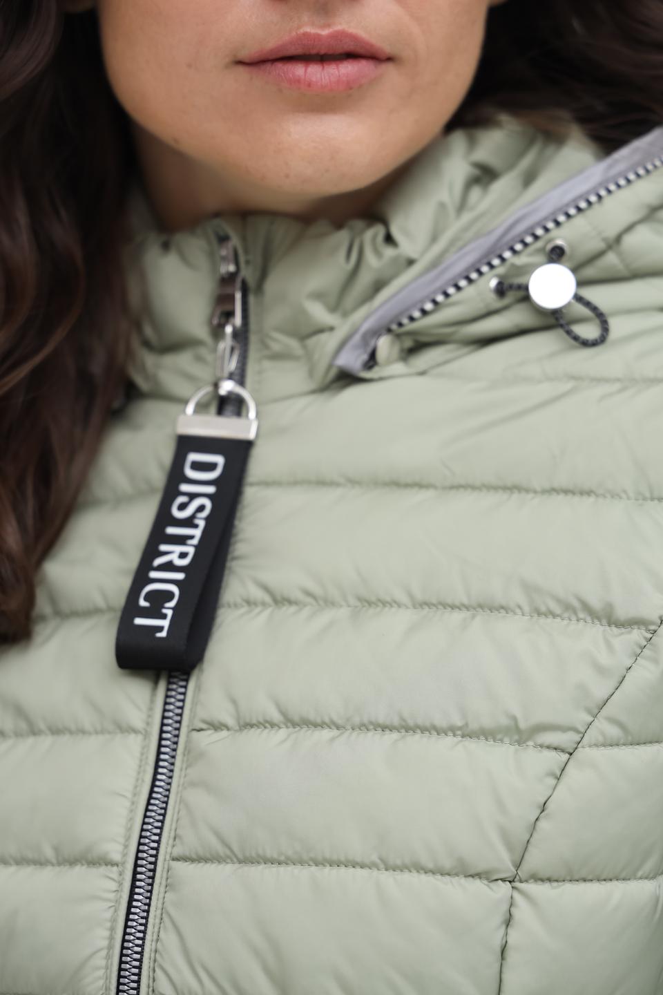 Пальто District стеганое оливковое