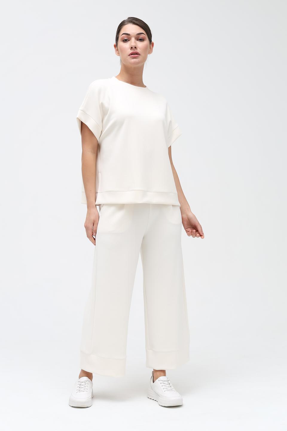 Пуловер Rich and Royal кремовый