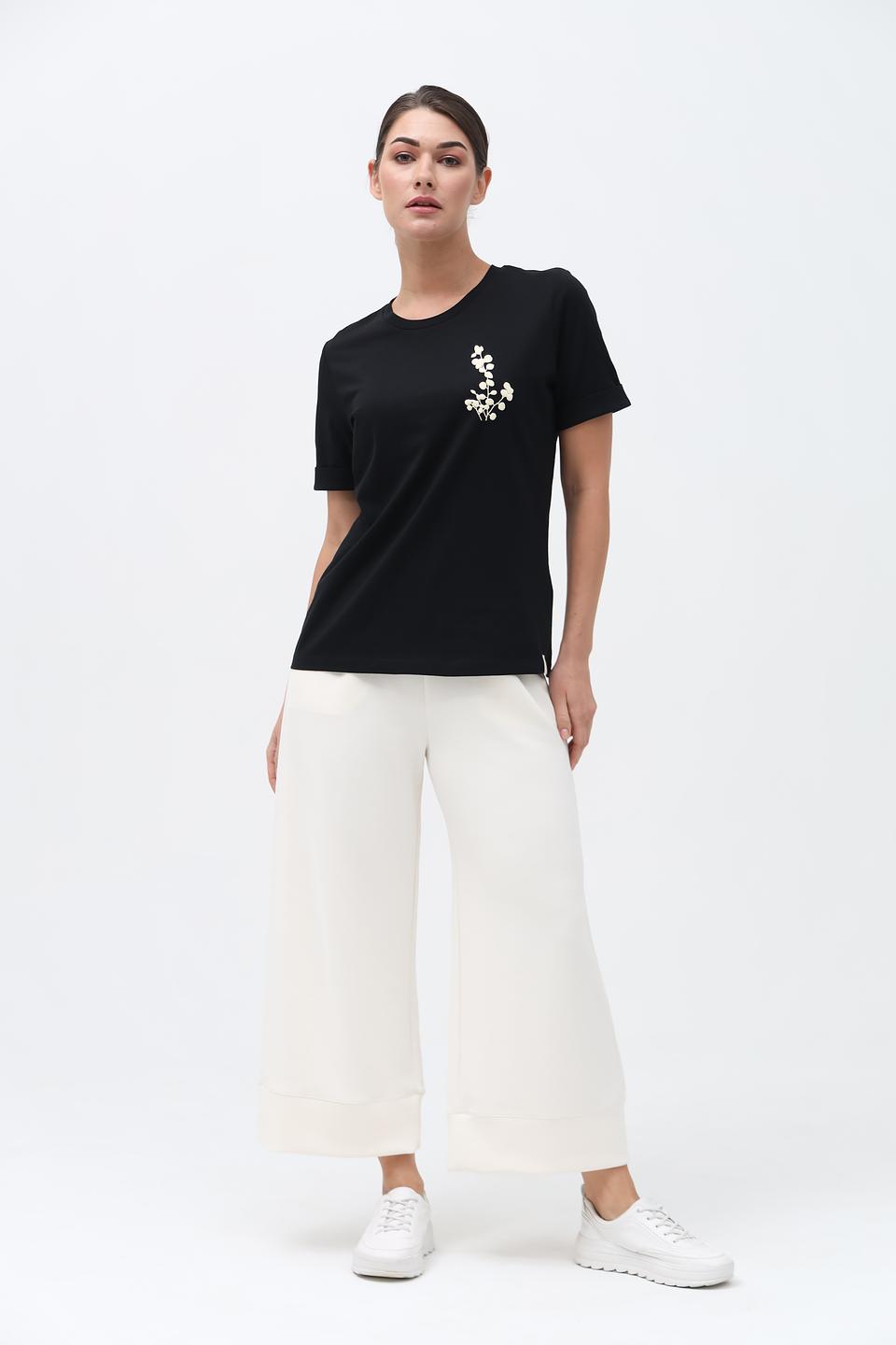 Футболка Taifun с цветком чёрная