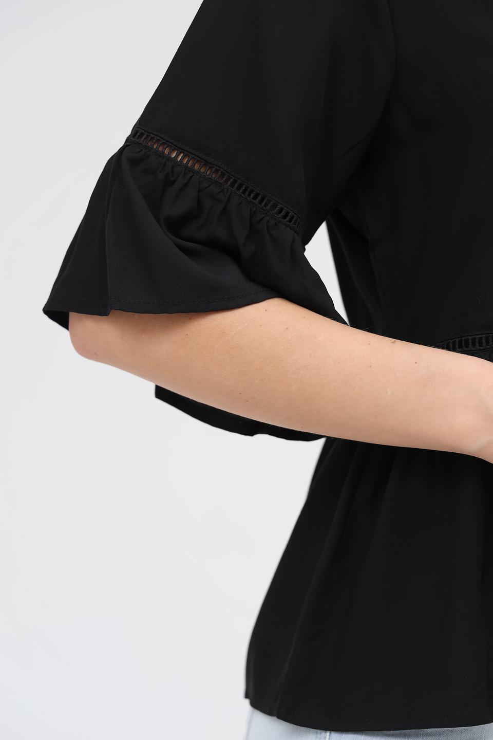 Блуза Broadway чёрная с воланами