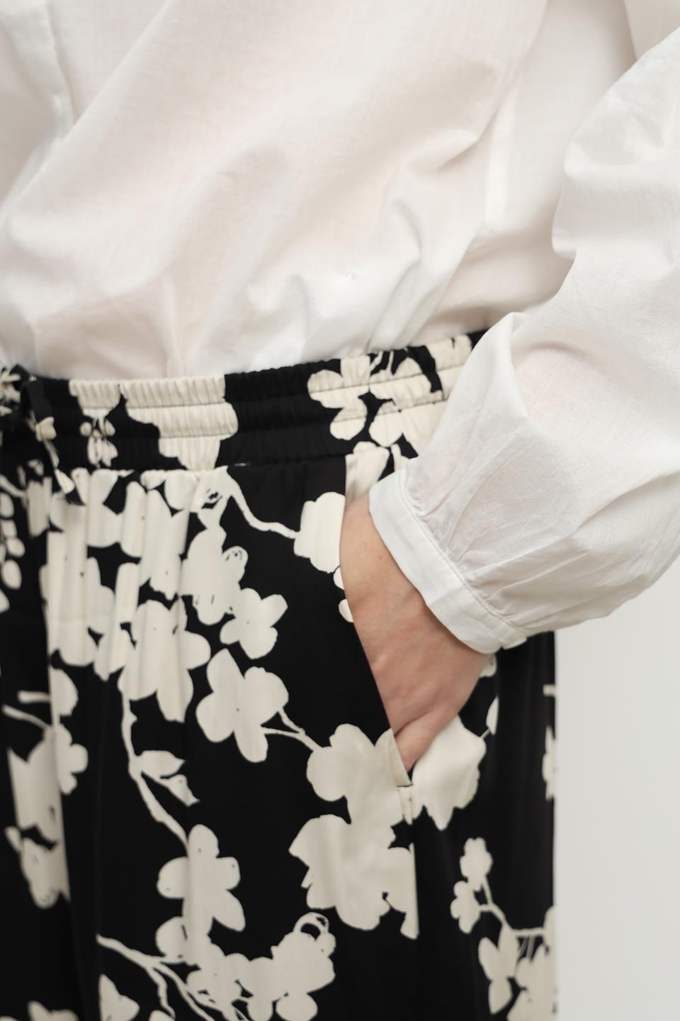 Брюки Taifun с цветочным принтом