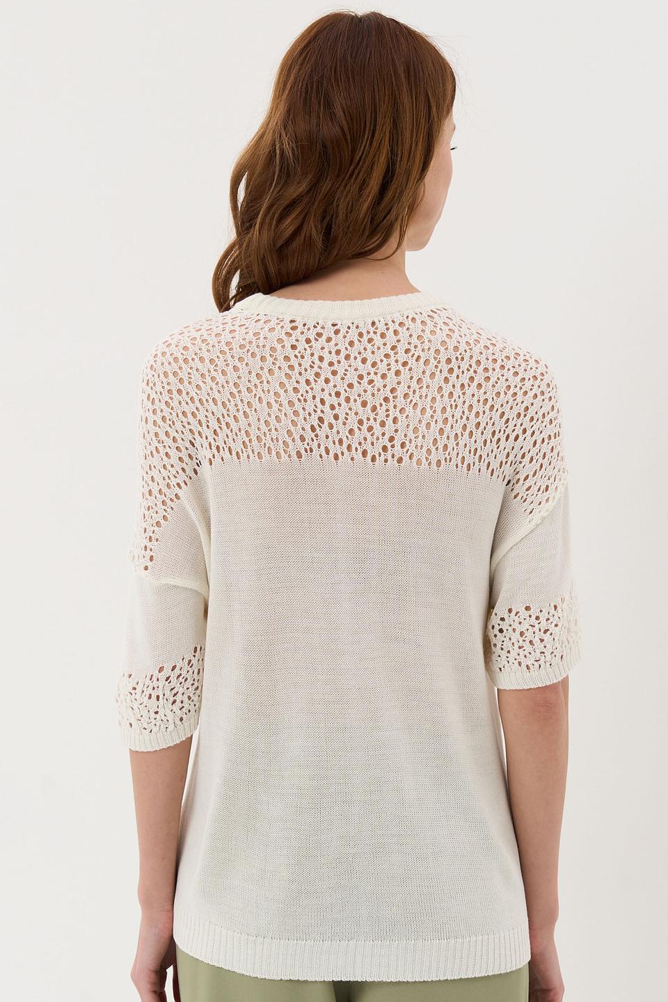 Джемпер VAY с ажурными рукавами белый