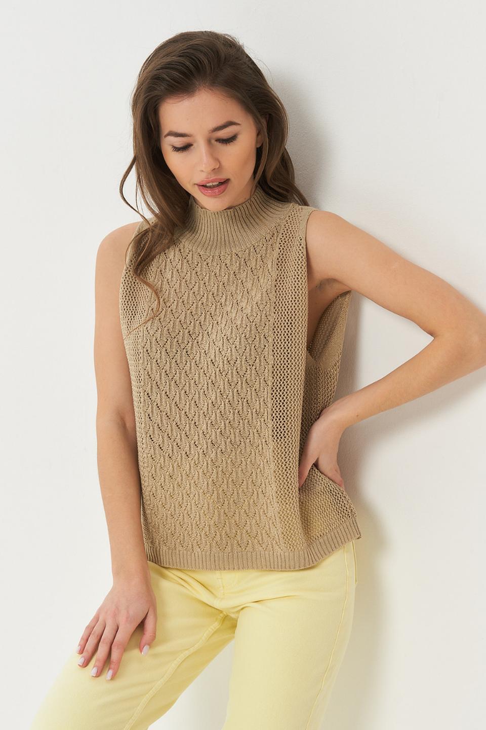 Жилет BE YOU с ажурной вязкой бежевый