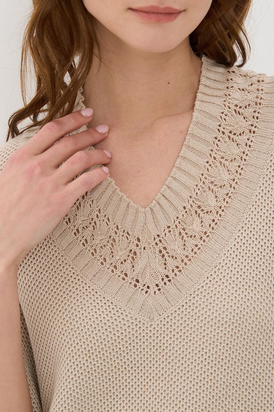 Джемпер NEWVAY с V-образным вырезом бежевый