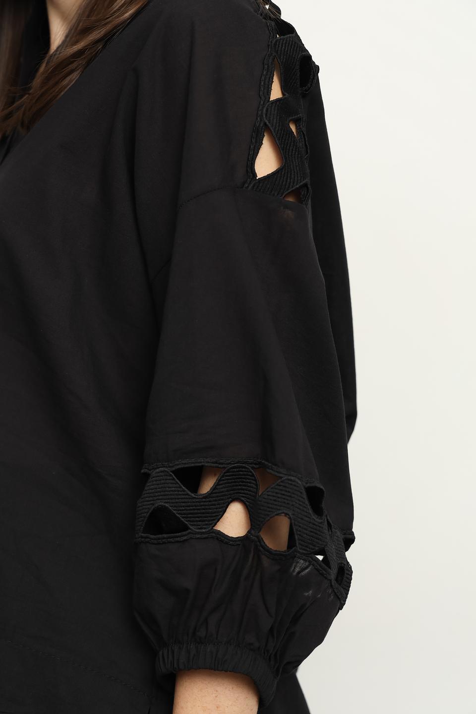 Блуза Icona женская с вырезами чёрная