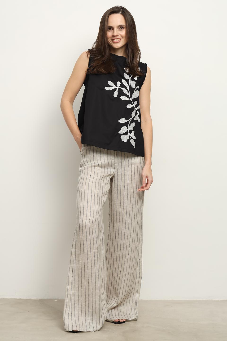 Блуза Icona с вышивкой чёрная