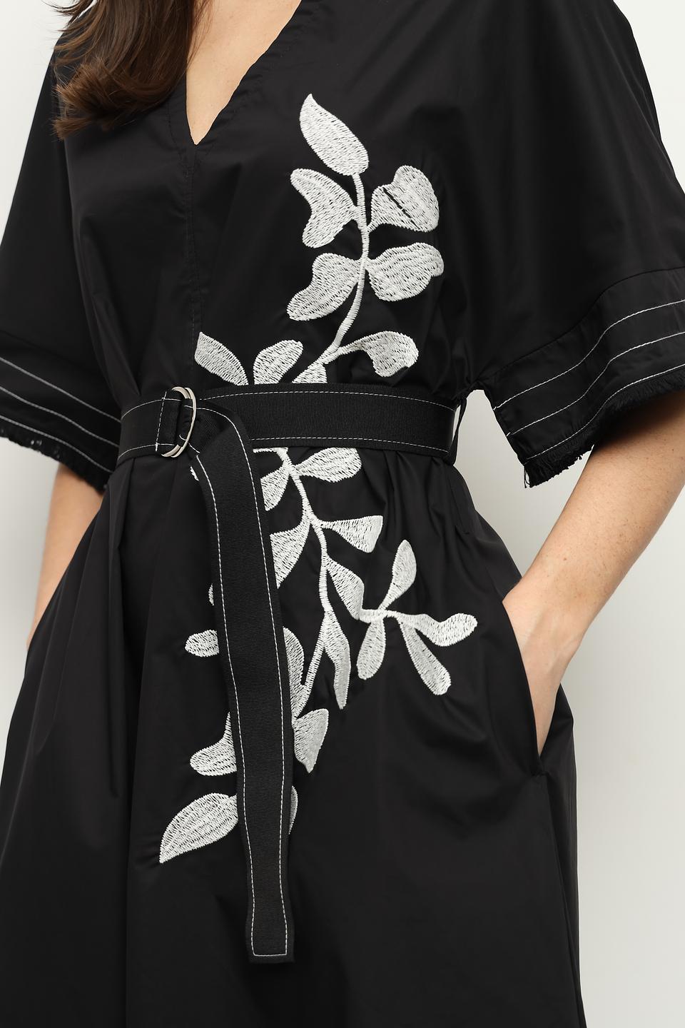 Платье Icona с вышивкой чёрное