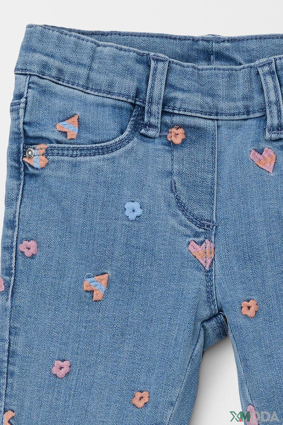 Джинсы s.Oliver с вышивкой голубые