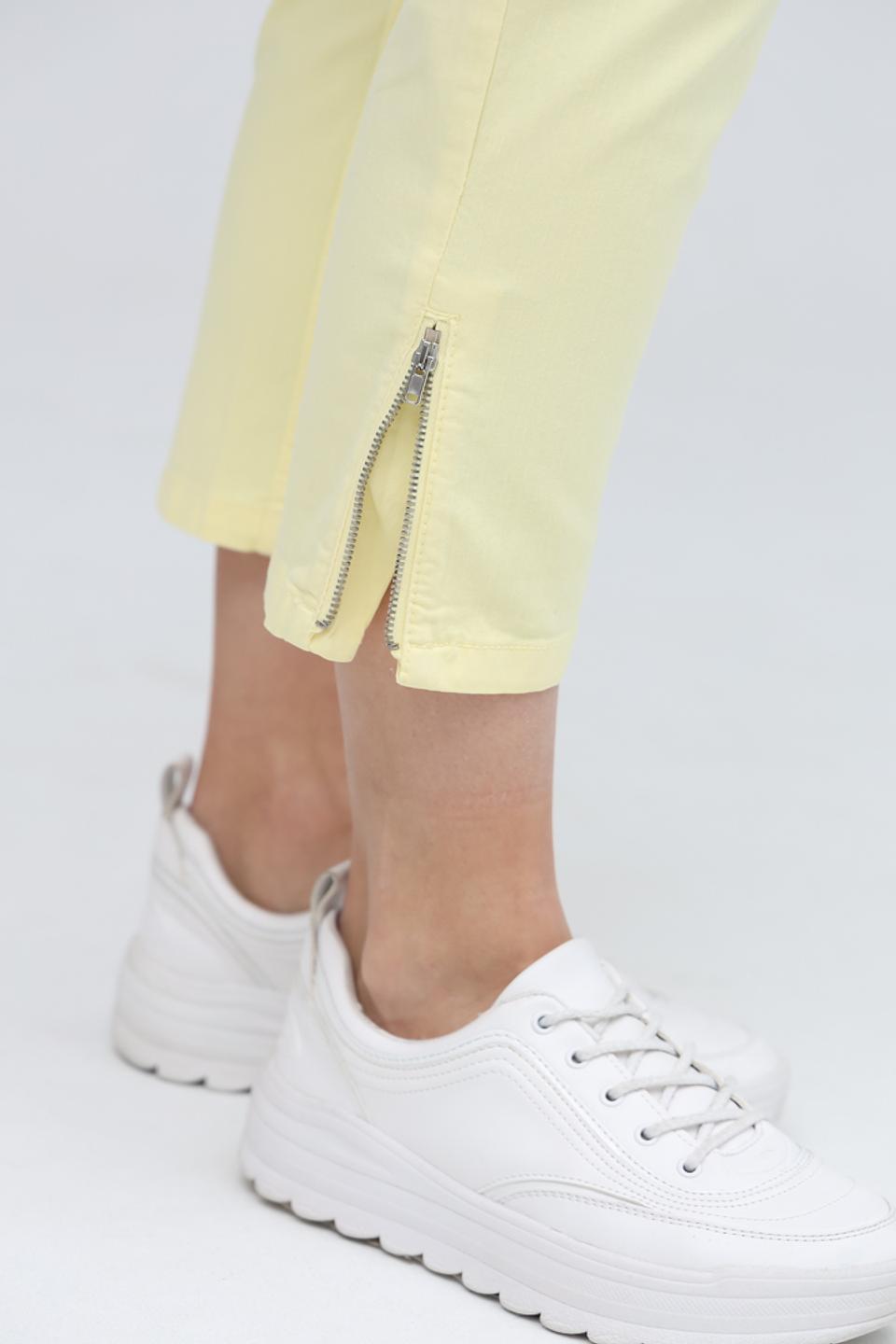 Капри Zerres светло-жёлтые