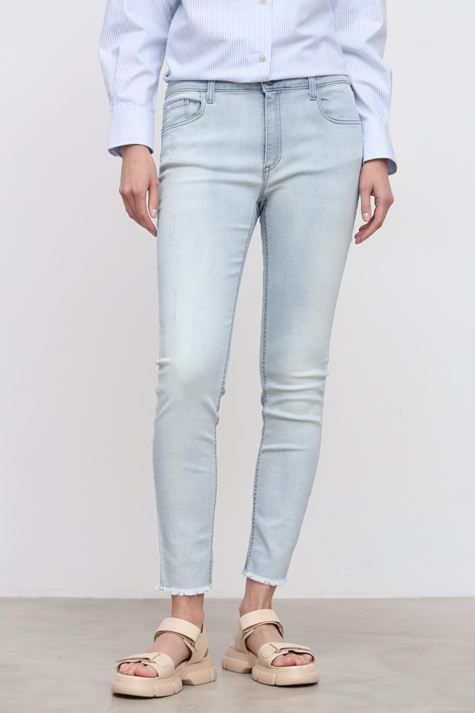 Джинсы Catnoir с потертостями голубые