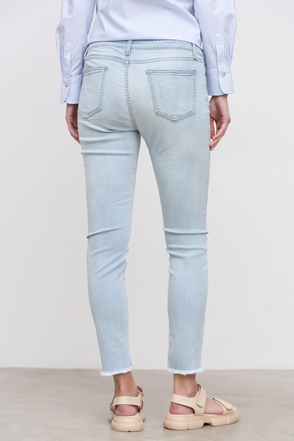 Джинсы Catnoir с потертостями голубые