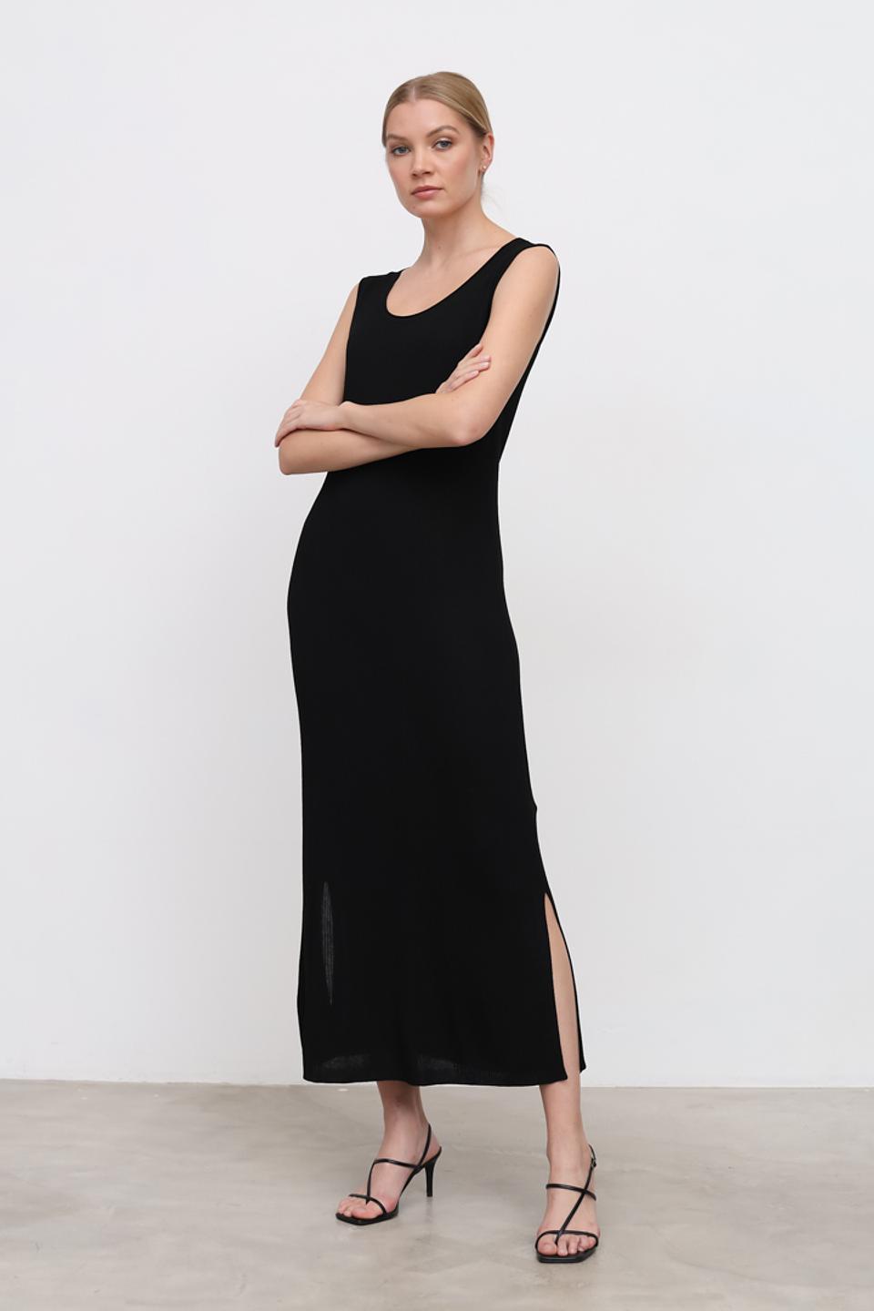 Платье Cinque чёрное приталенное