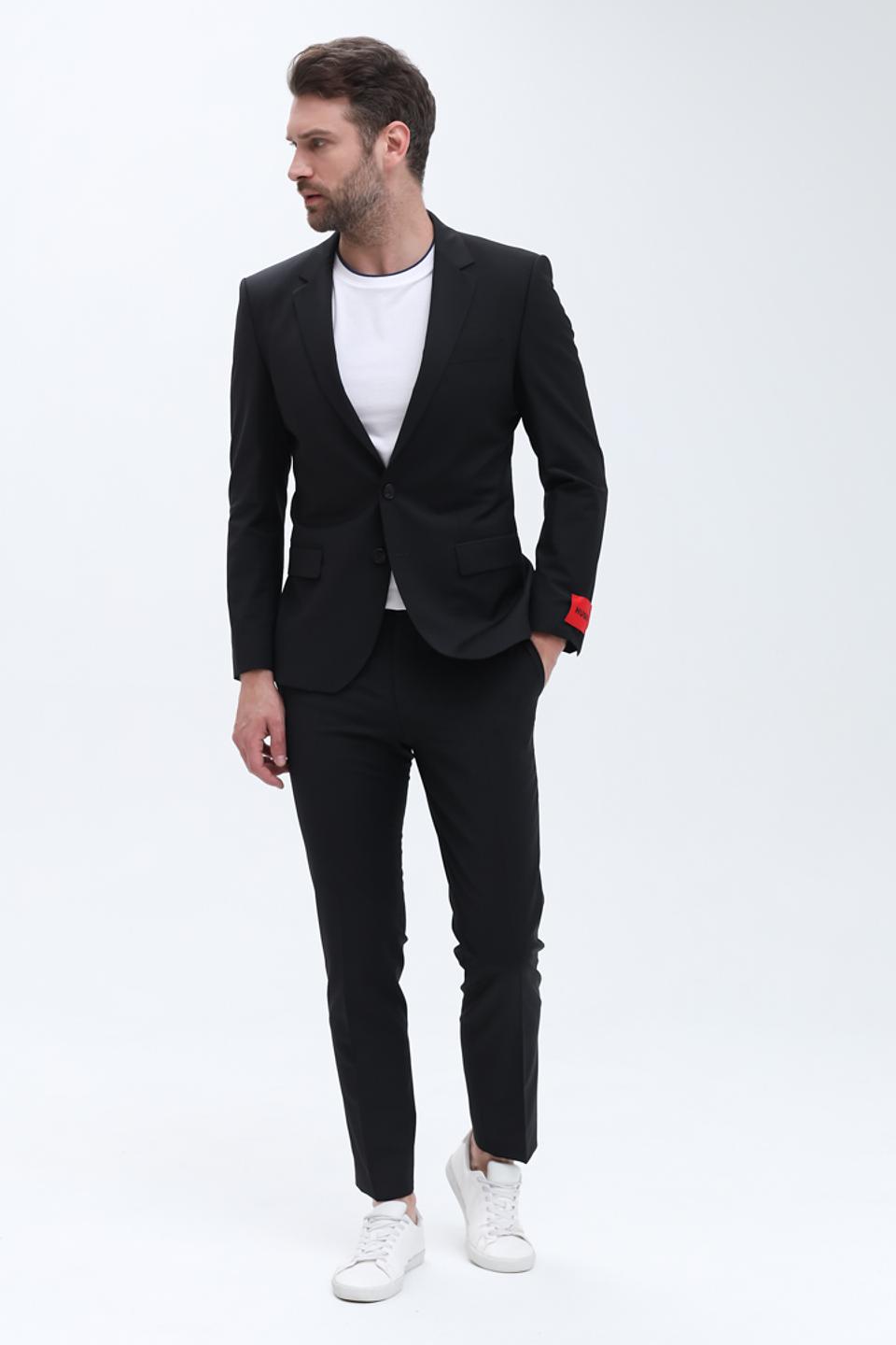 Костюм классический Hugo чёрный