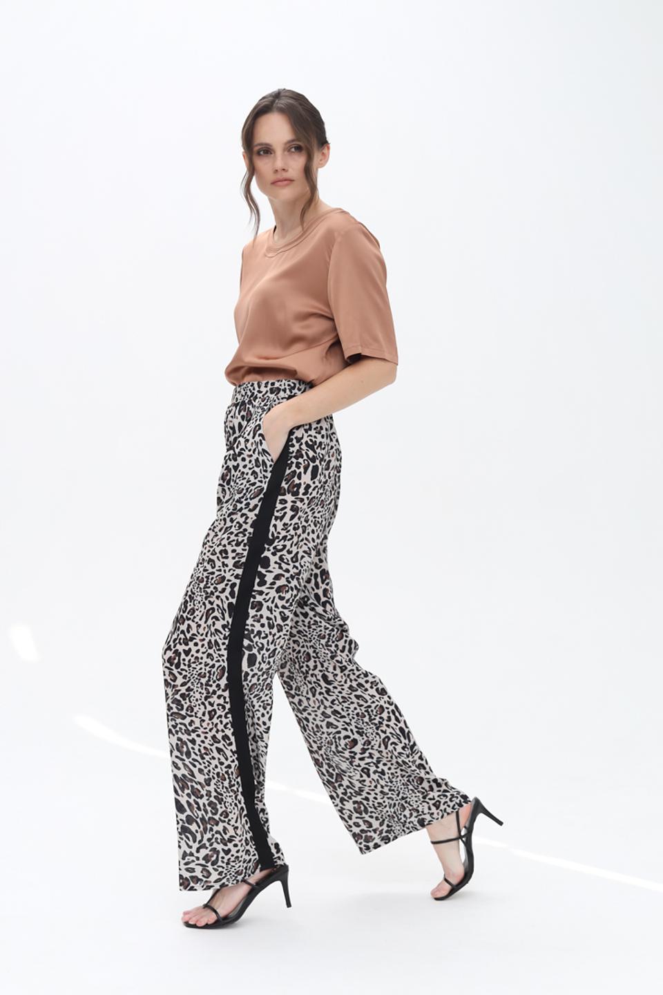 Брюки Apart с леопардовым принтом