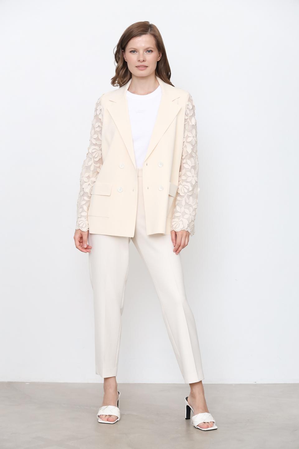 Жакет D. Exterior с кружевом бежевый