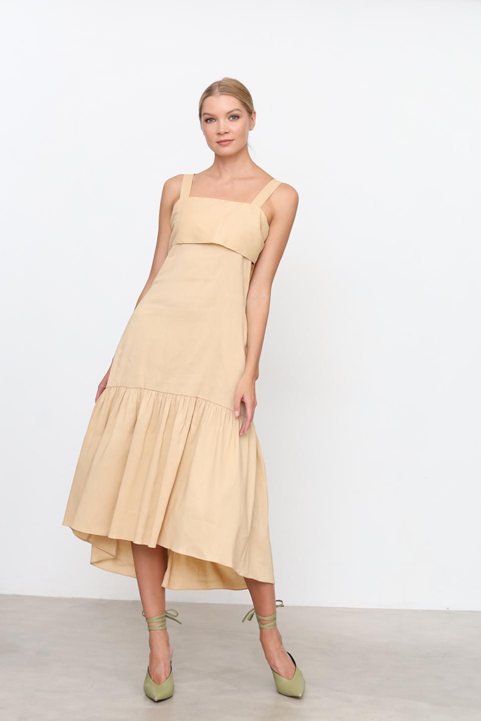 Платье Silvian Heach бежевое с оборками