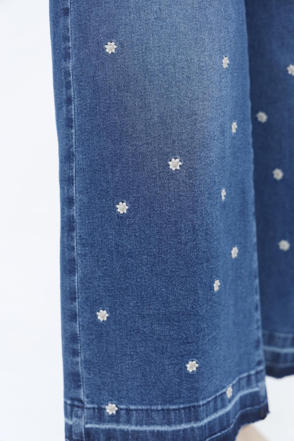 Джинсы Angels с вышивкой голубые