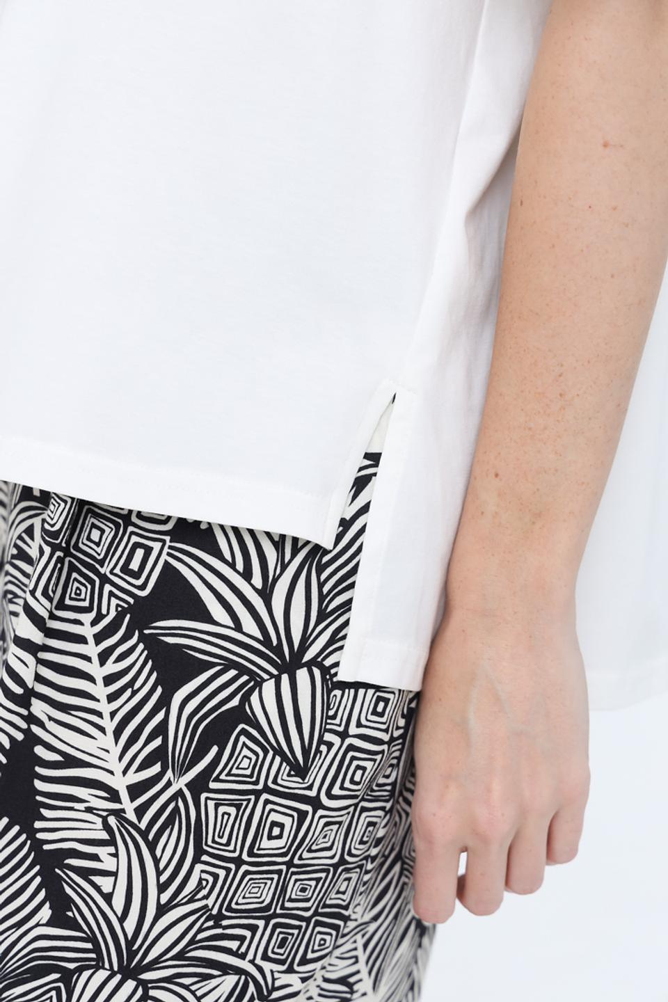 Футболка You Just White с карманом