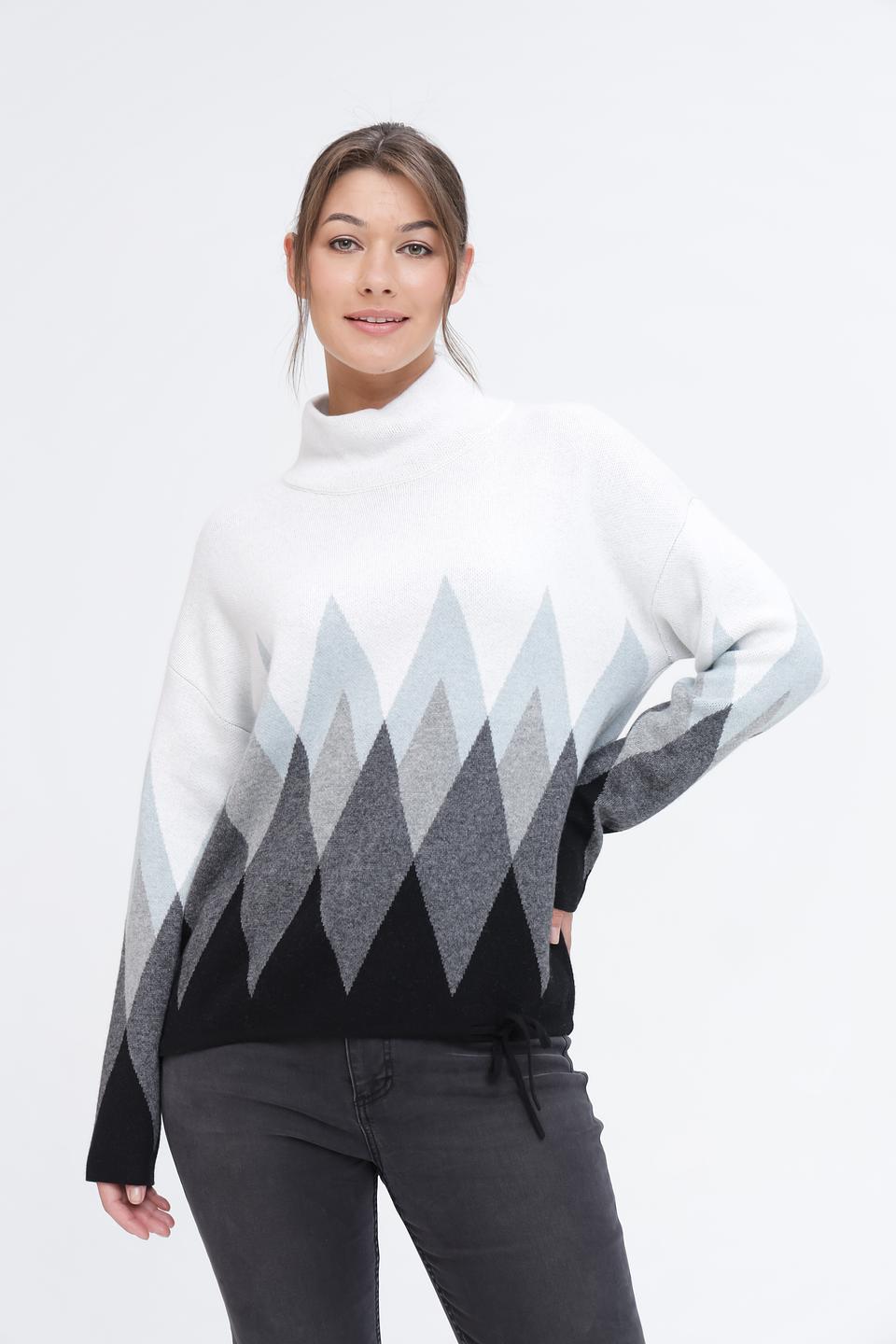 Пуловер Pezzo с ромбами белый