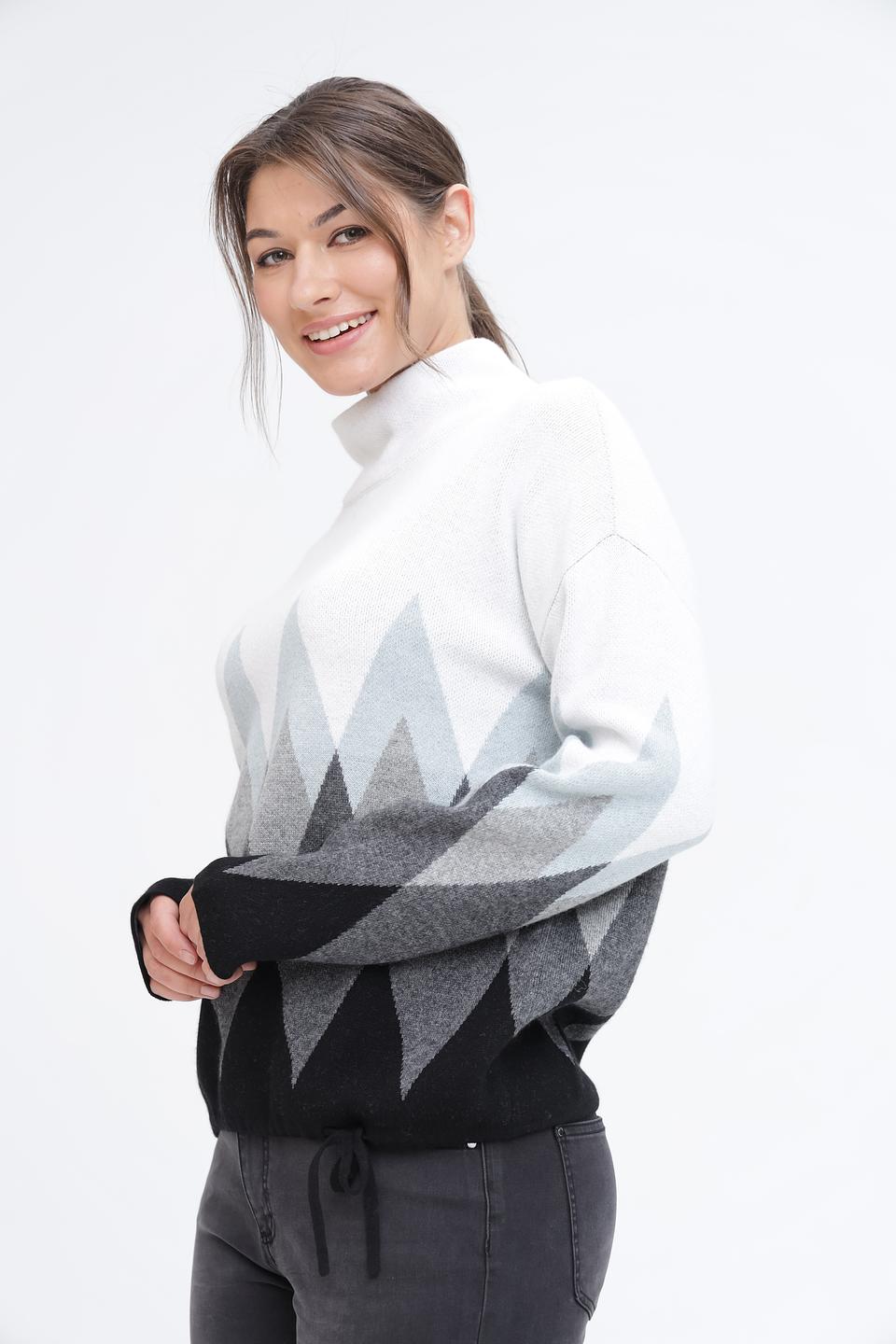 Пуловер Pezzo с ромбами белый