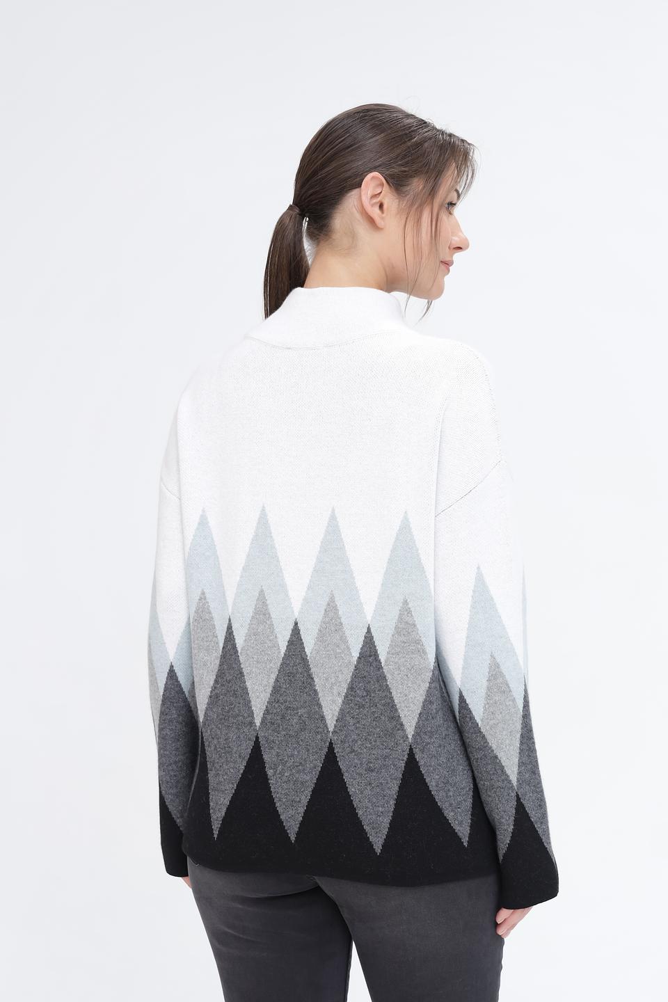 Пуловер Pezzo с ромбами белый