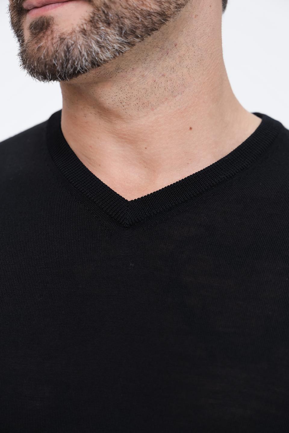 Джемпер Bugatti V-образный чёрный