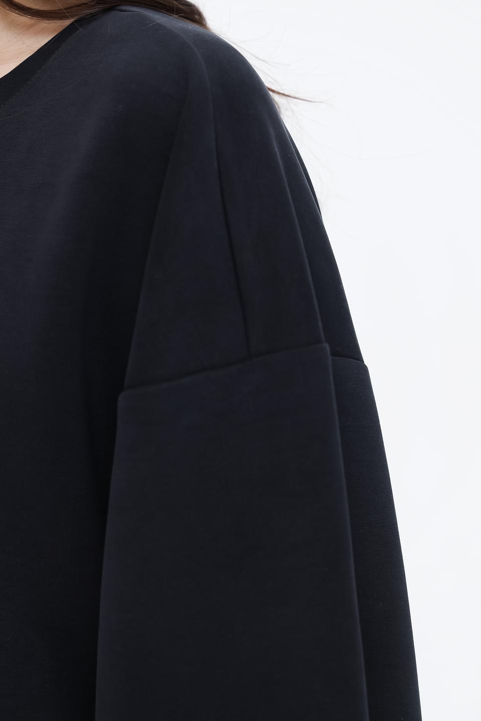 Пуловер Beatris чёрный оверсайз