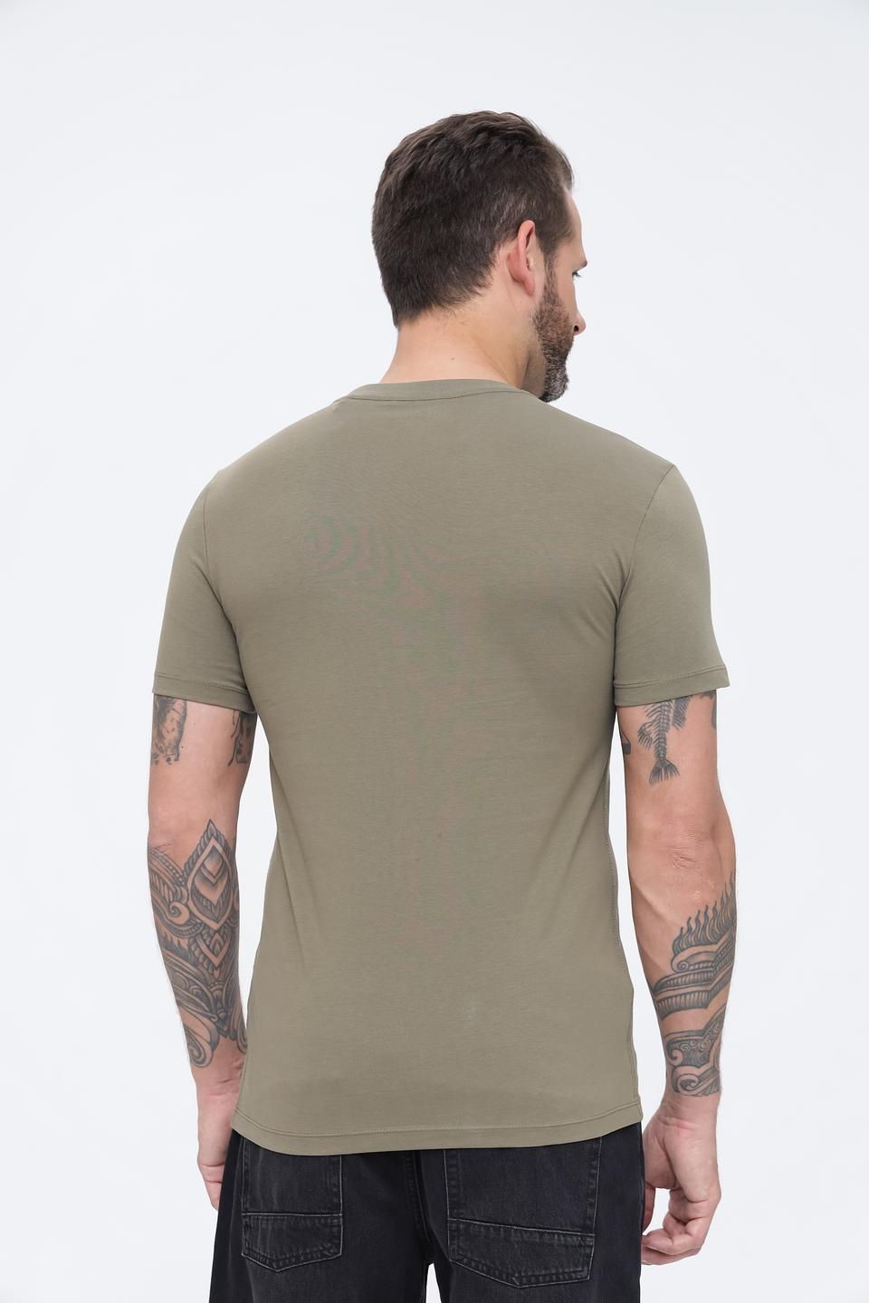 Футболка Guess хаки с логотипом