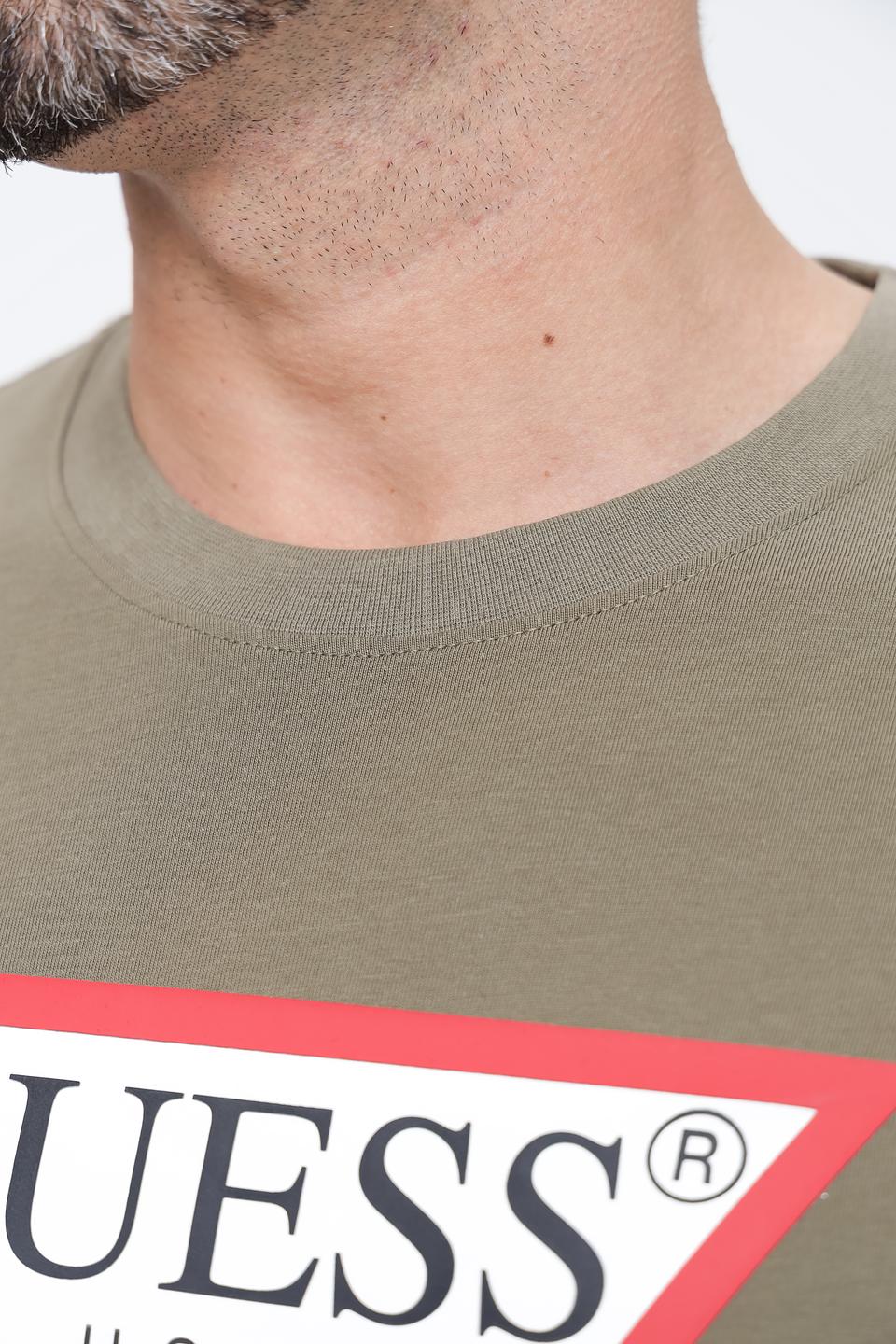 Футболка Guess хаки с логотипом