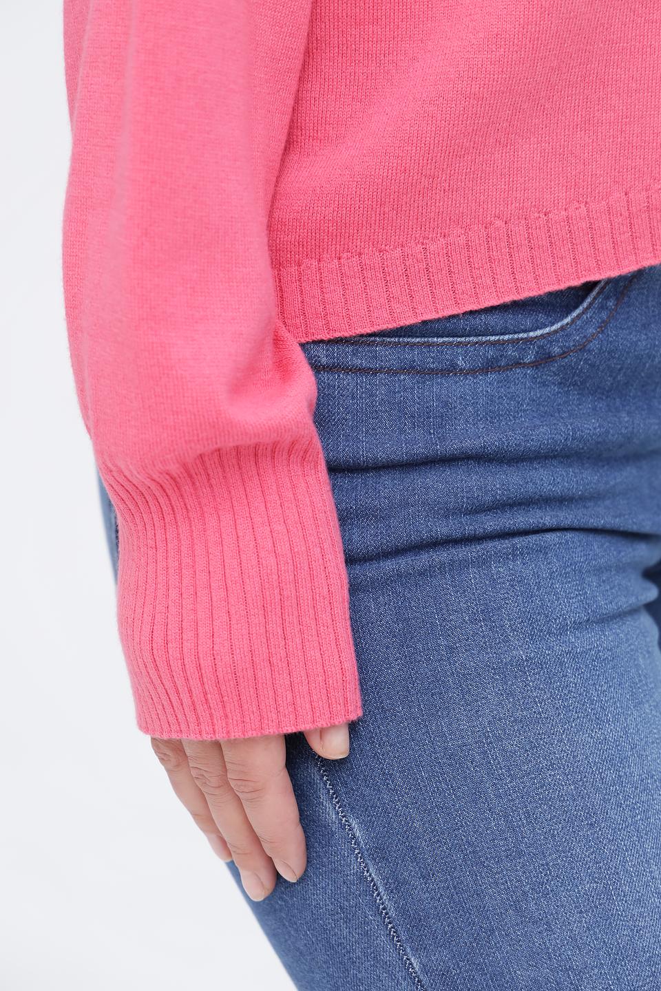 Пуловер Pezzo с горлом розовый