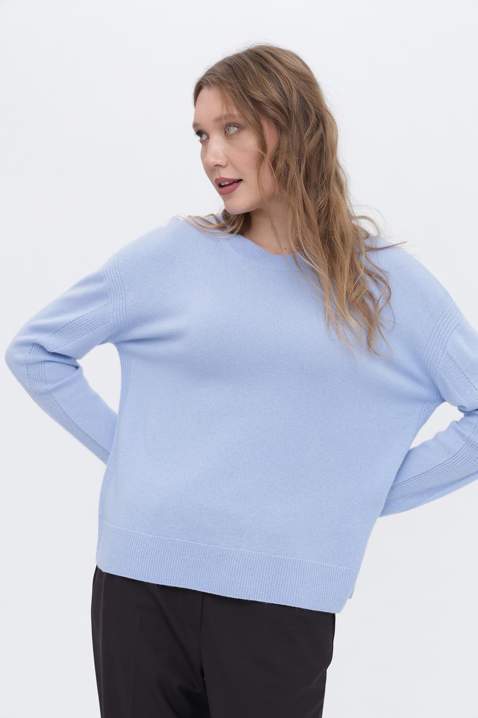 Пуловер Marc Cain голубой с декором