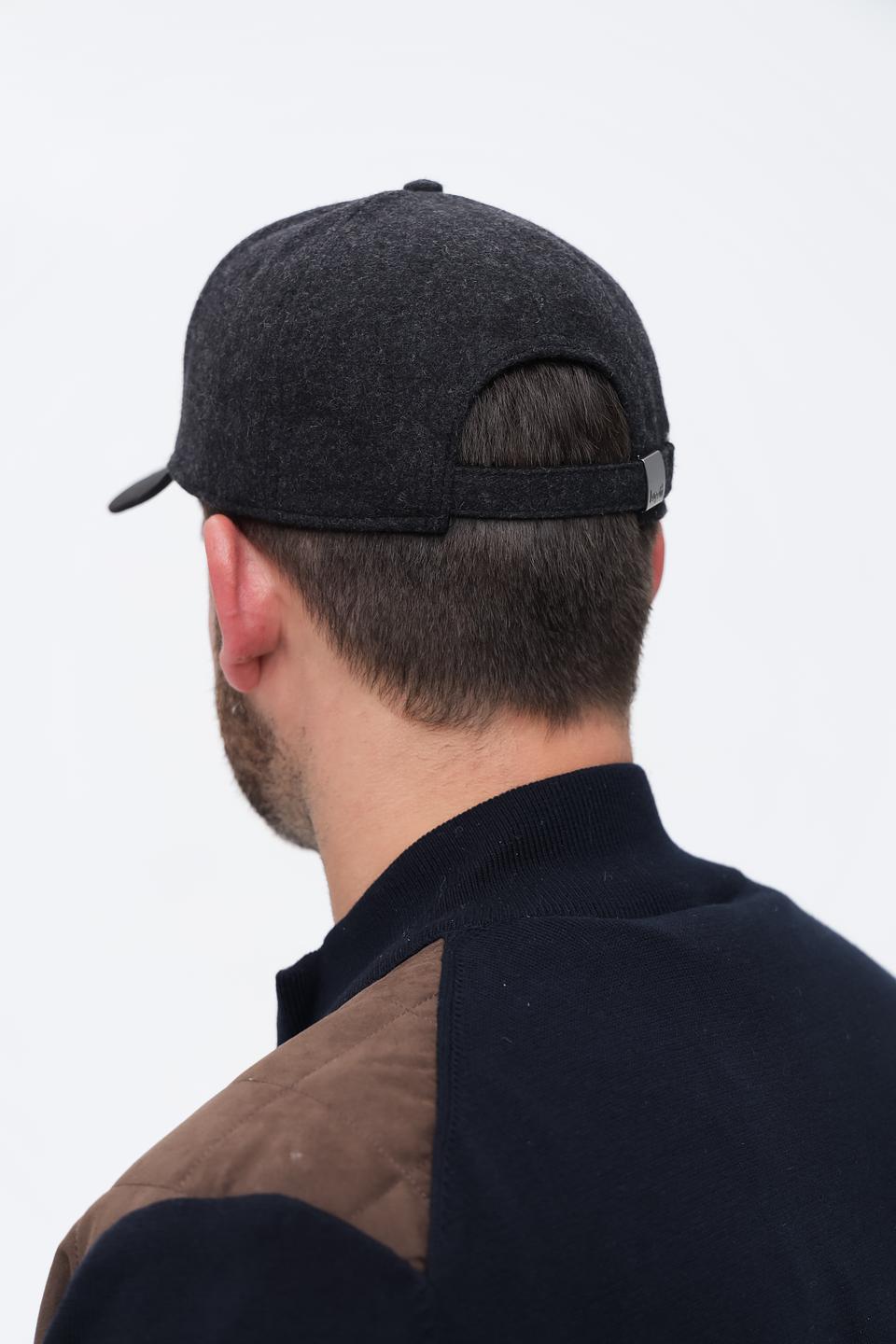 Бейсболка Bugatti ACC серая