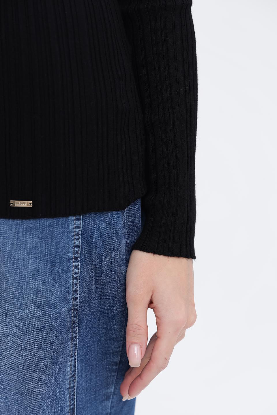 Пуловер Cinque чёрный с горлом