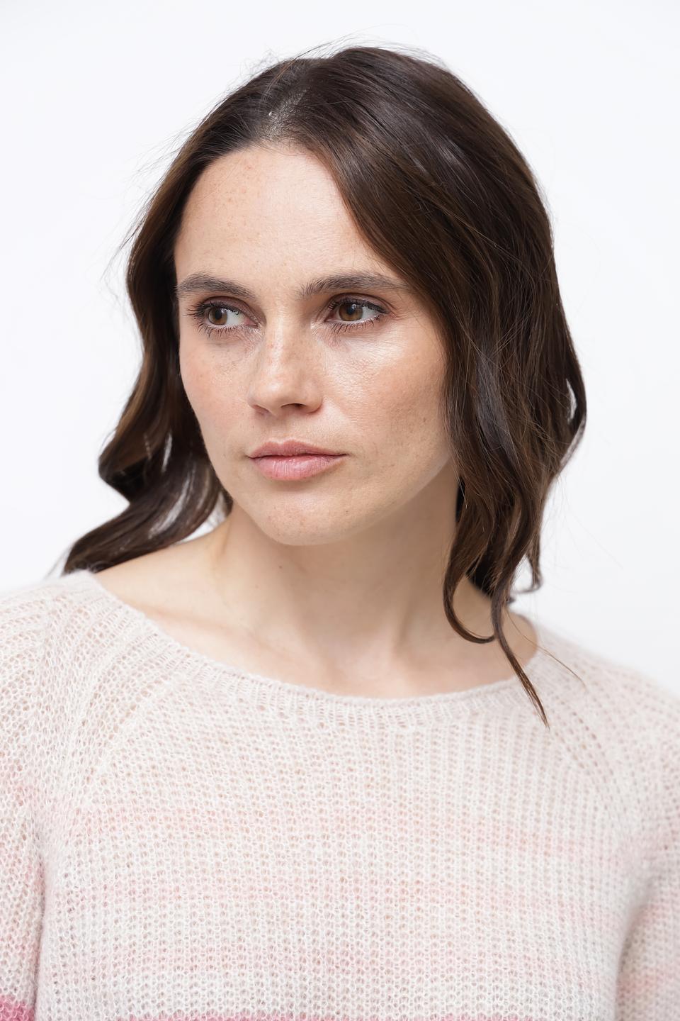 Пуловер Lecomte в полоску розовый