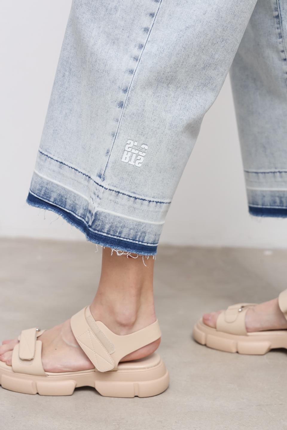 Джинсы Marc Cain укороченные