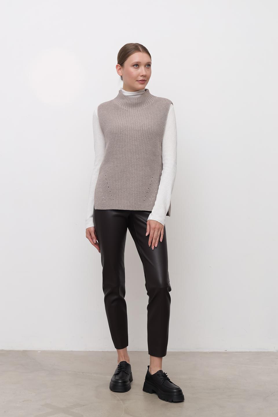 Жилет Oui вязаный бежевый