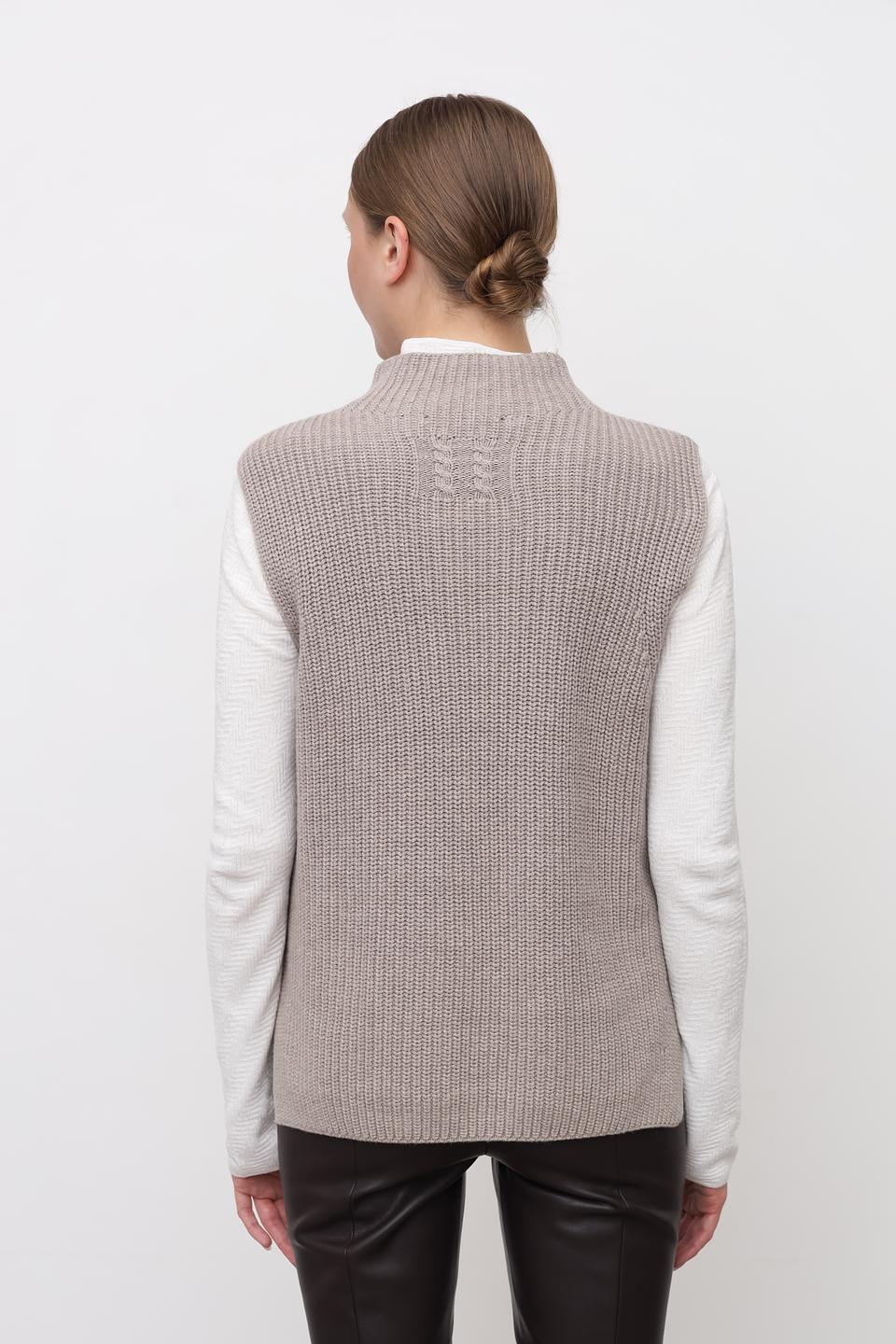 Жилет Oui вязаный бежевый