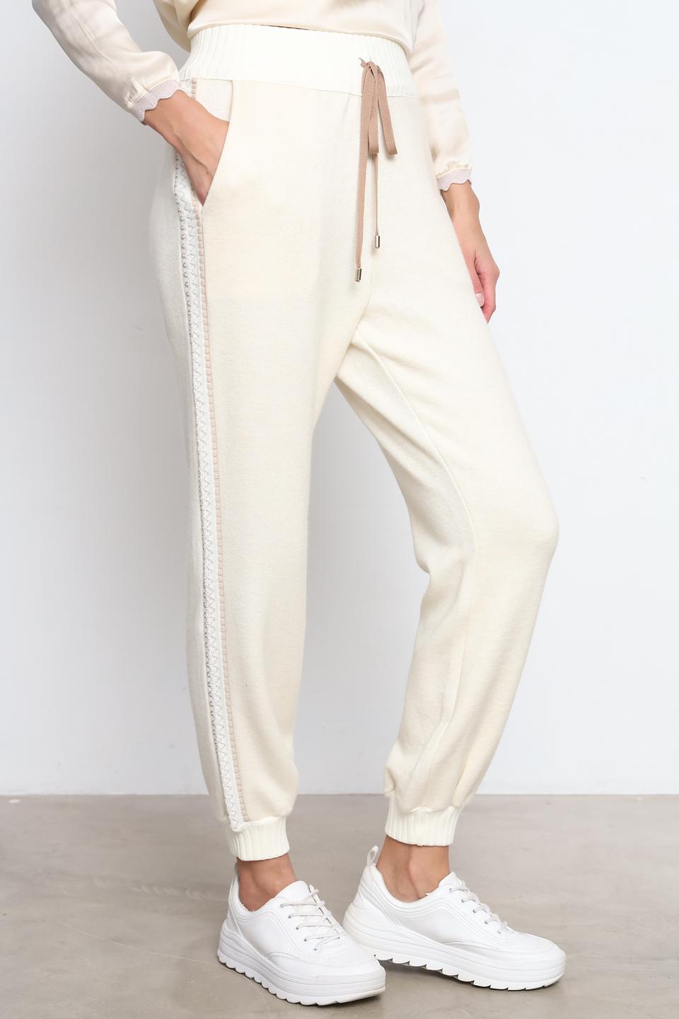 Брюки Tricot Chic жен. бежевые