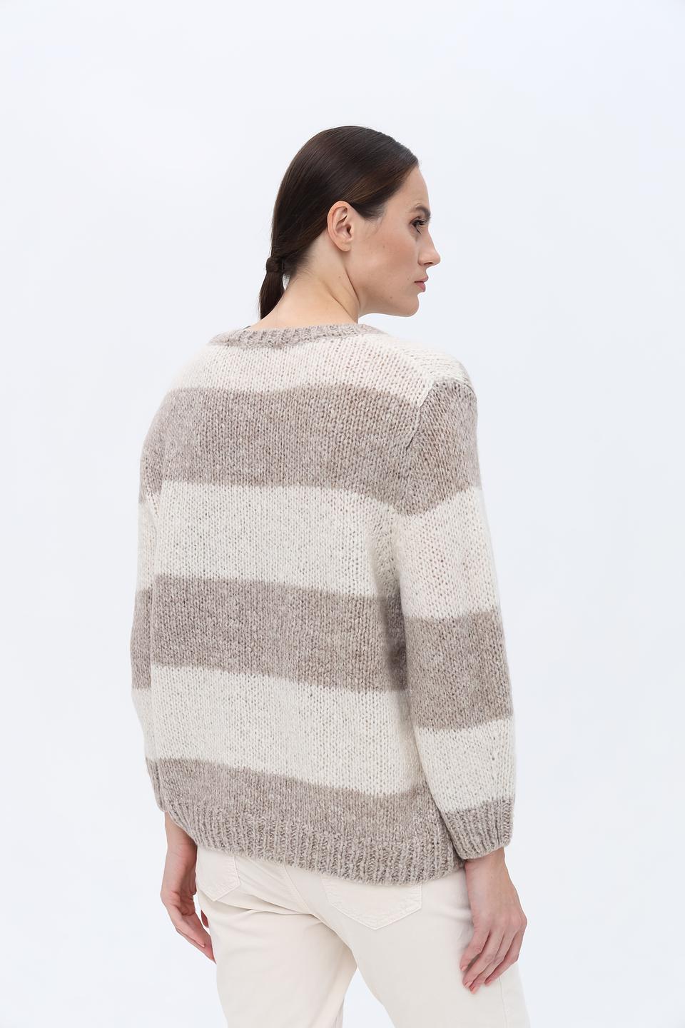 Пуловер Oui в полоску бежевый