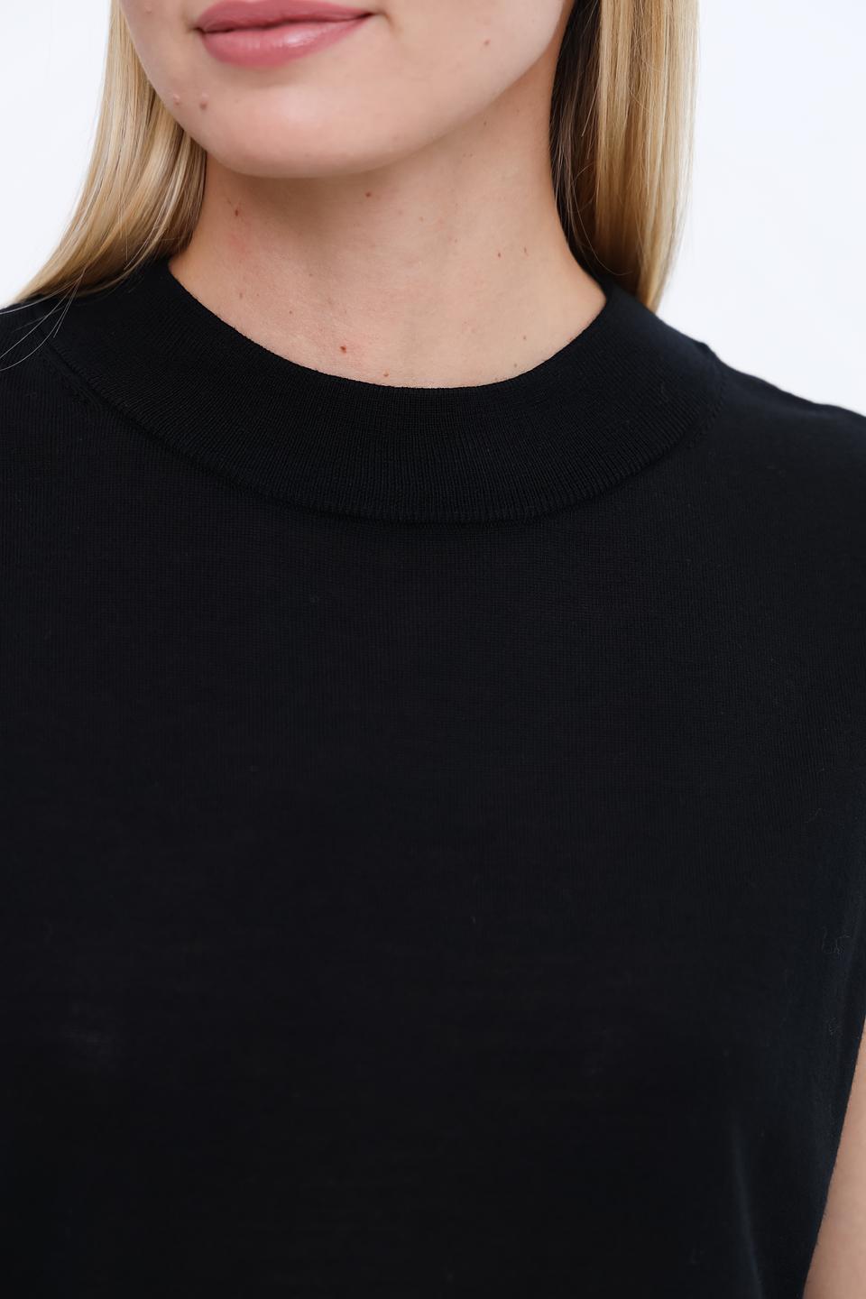 Жилет UNQ женский черный