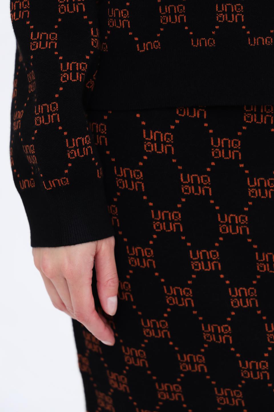 Пуловер UNQ женский с логотипом чёрный