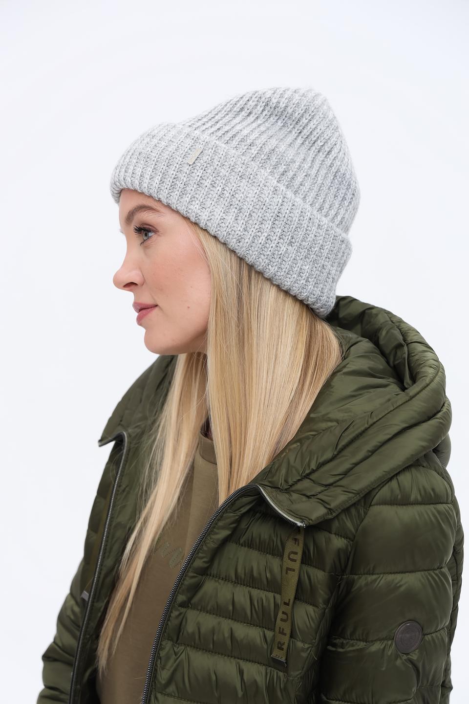 Шапка Adel вязаная серая