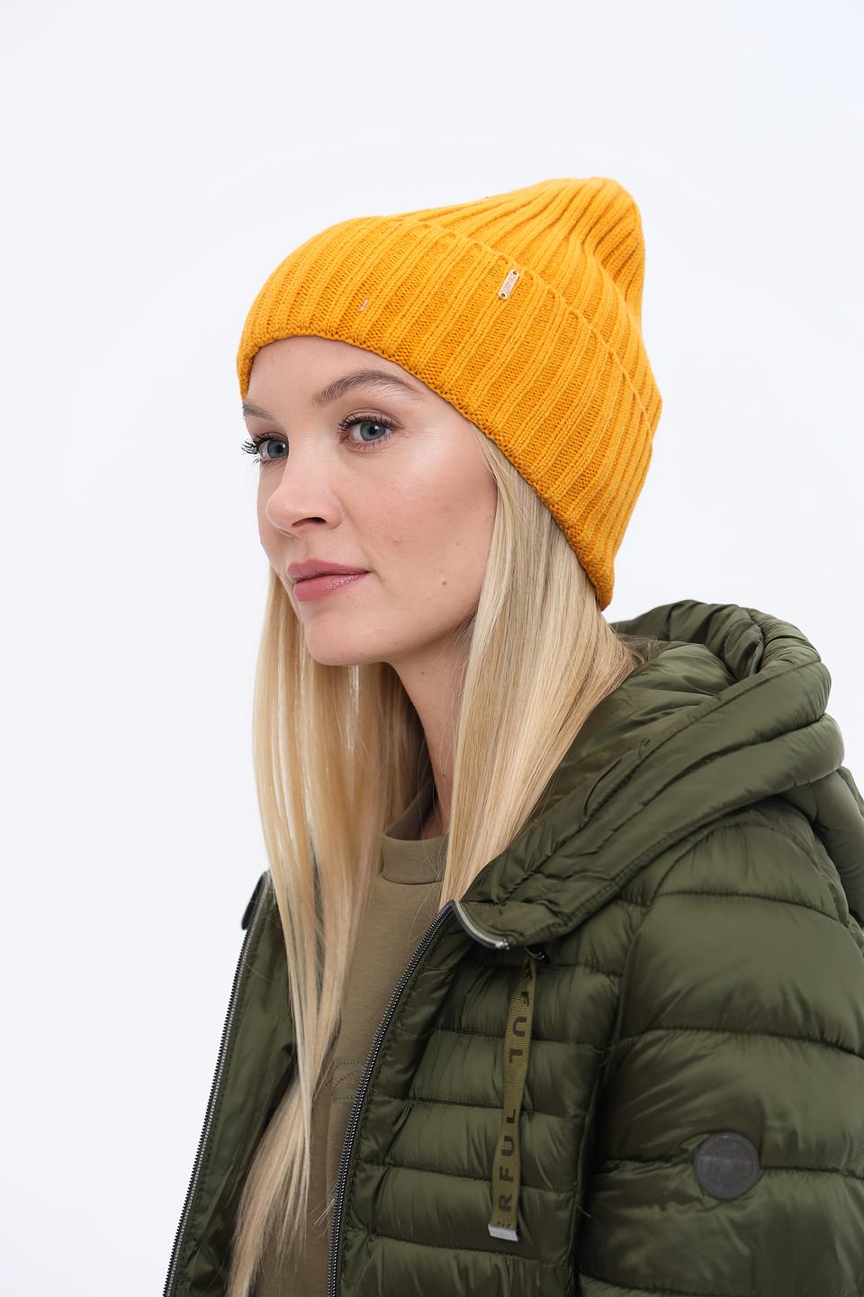 Шапка Adel вязаная горчичная